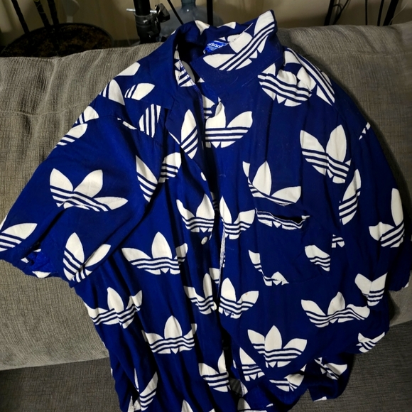 Adidas linen Hawaiian button up - Picture 1 of 2